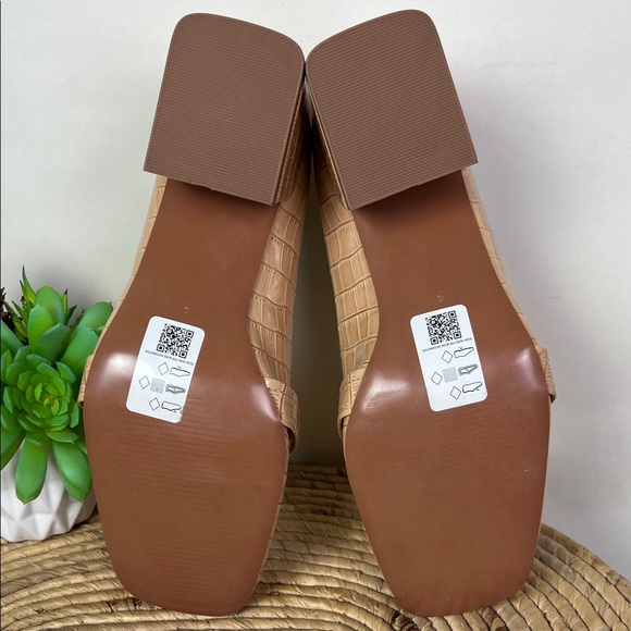 ASOS Tan Croc-Patterned Sinclair Loafers 10 Wide Fit Square Toe - Picture 9 of 9